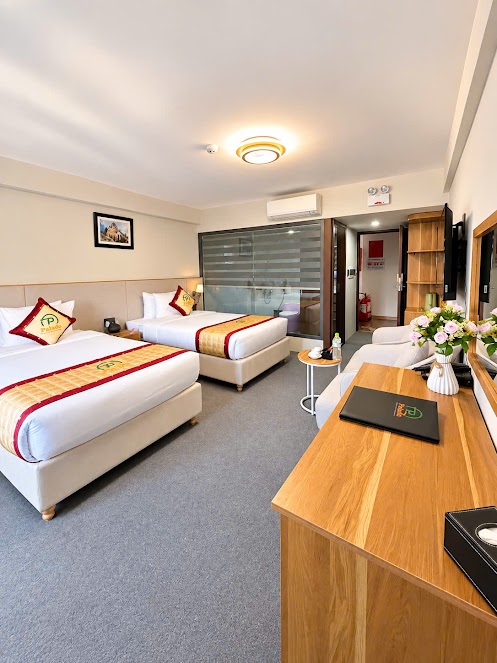 Deluxe City View Twin Beds